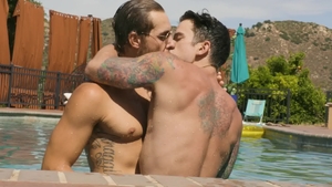 NextDoorBuddies: Carter Woods plus Dakota Payne kissing