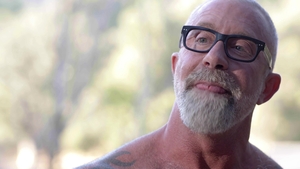 Icon Male: Glasses Make it Gayer