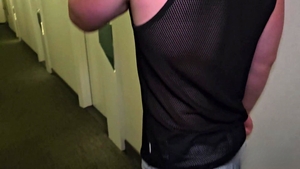 AmateurGayPOV: Complimenting His Assets